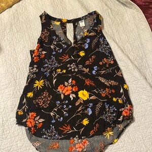 Old navy floral tank